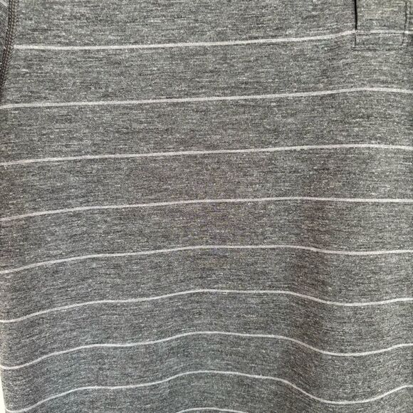 Lululemon Men’s Evolution gray heathered stripped golf polo size medium - EUC! - Picture 6 of 12